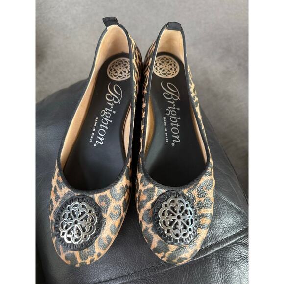 Brighton Aleta cheetah leather 9 silver logo flats Italy - Picture 1 of 6